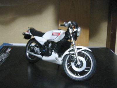 SukaRS_YAMAHA_RZ250_01.jpg